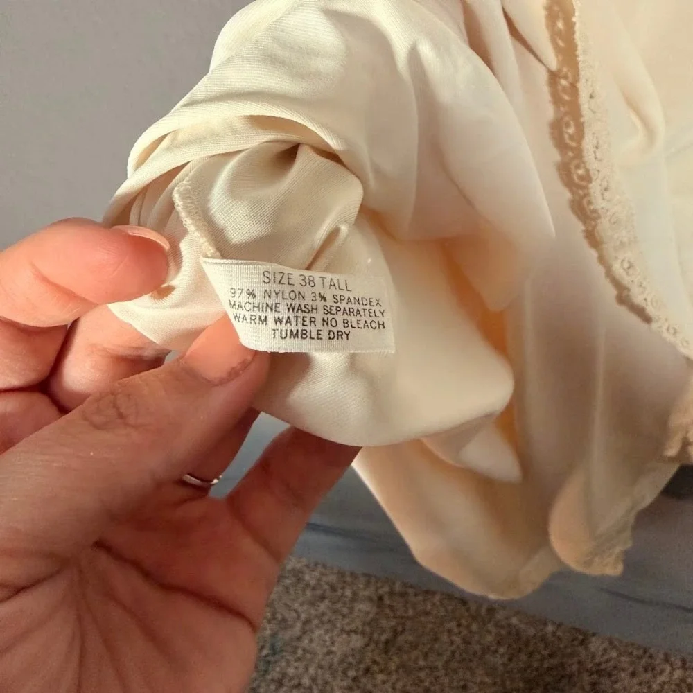 Shadowline Vintage Beige Lace Trim Slip Dress Sz 38 L Tall Nightie Babydoll Y2K - Picture 4 of 11